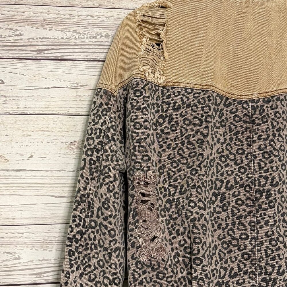 HYFVE Distressed Cropped Denim Leopard Print Jacket Small - Picture 9 of 11